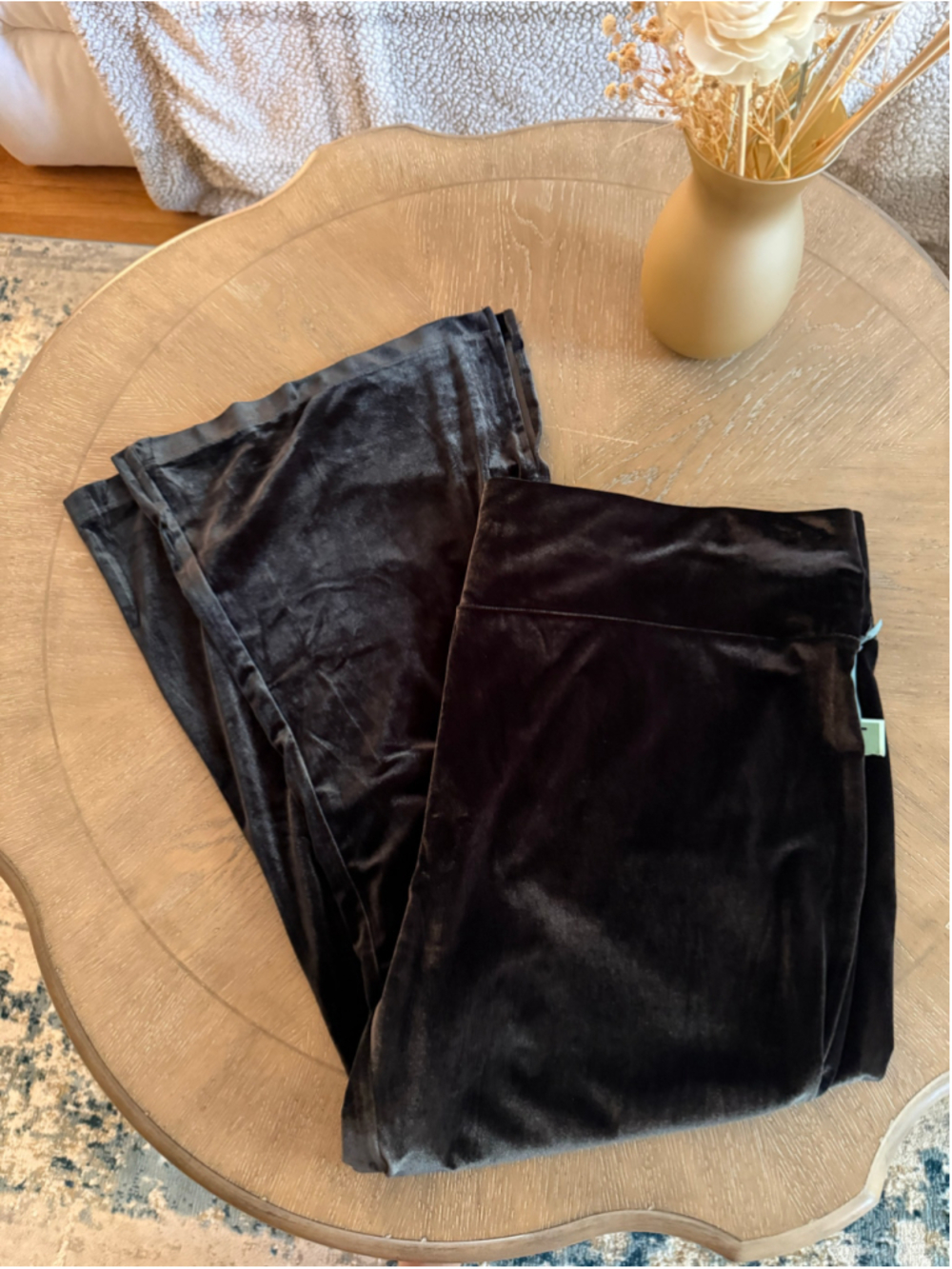 Women's Terra & Sky Black Velvet Flare Pants Size 4x